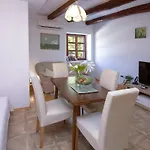 Vranici 펜션